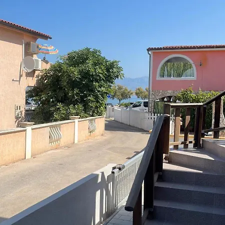 Sinisa Apartman Vir Exterior photo