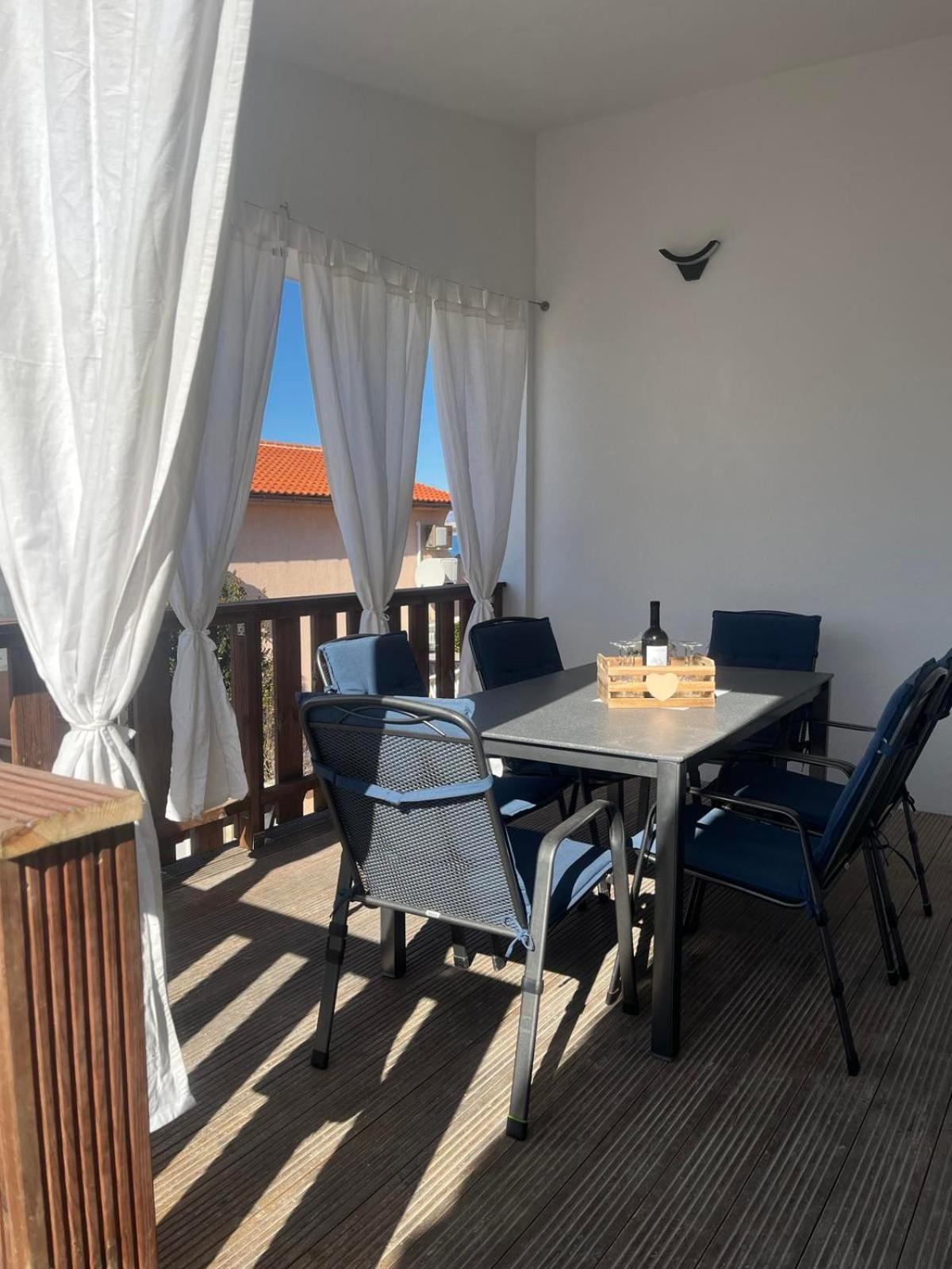 Sinisa Apartment *