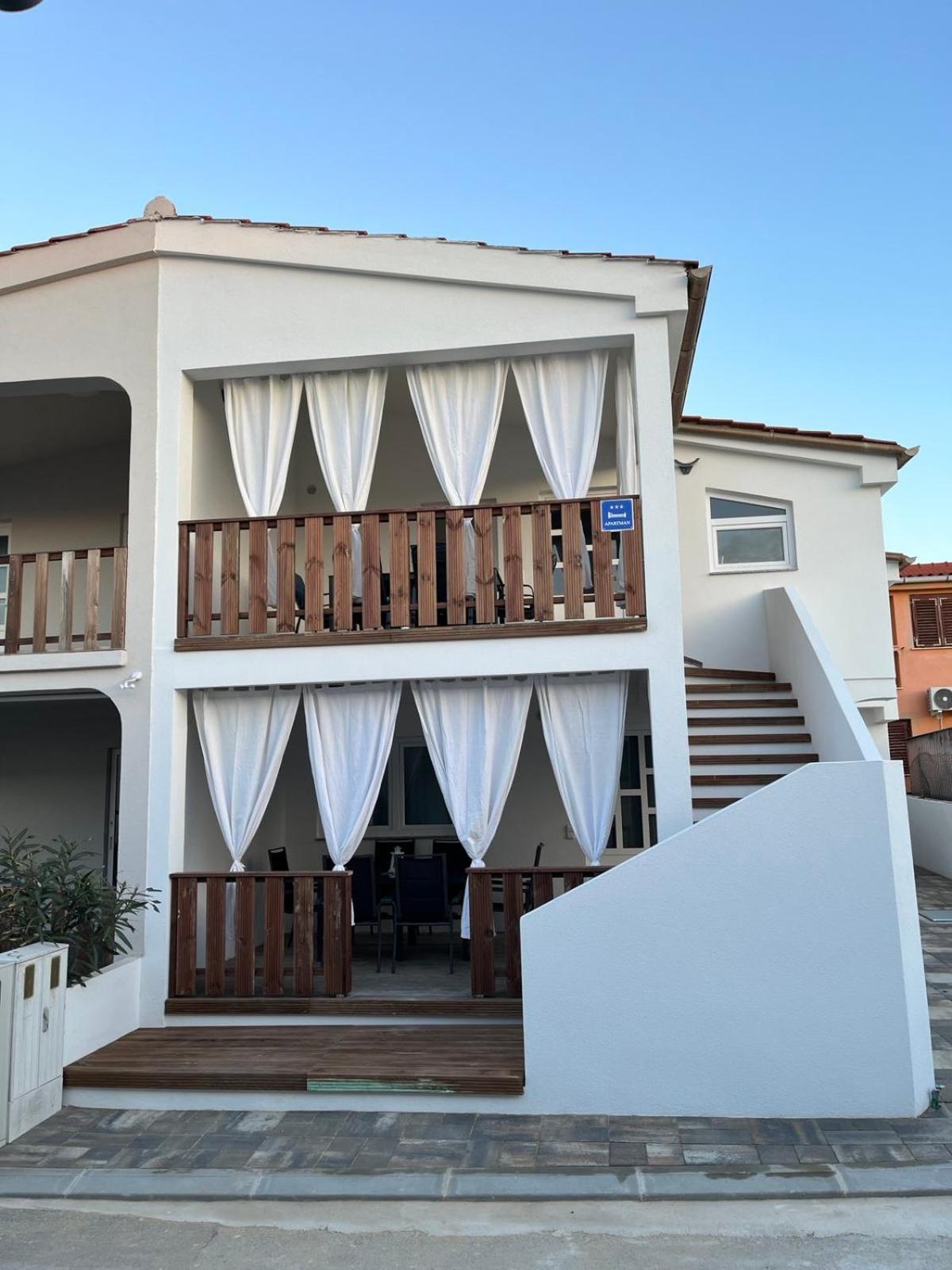 Apartment Sinisa *
